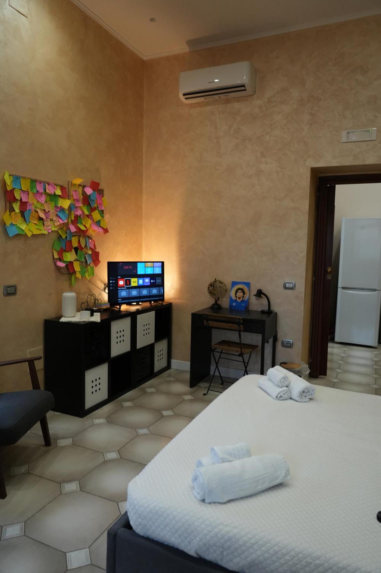 081 Stazione Centrale Home 那不勒斯 外观 照片